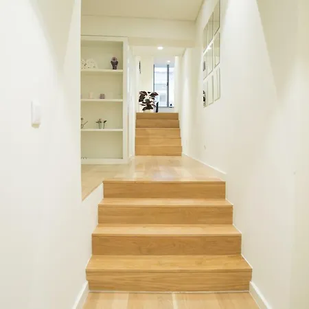 Diamond House With Ac, Avenida Apartment